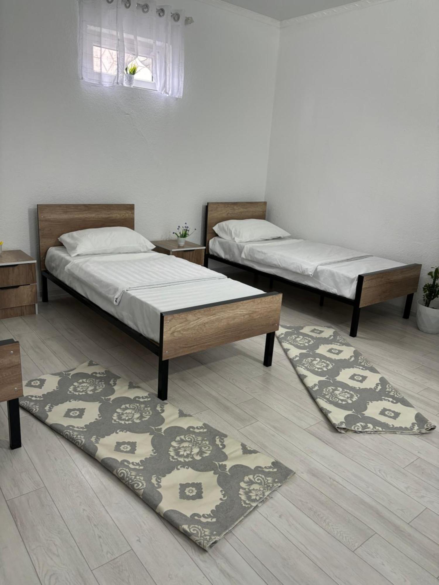 Hostel,Halal Хостел,Халал Tokmok ภายนอก รูปภาพ