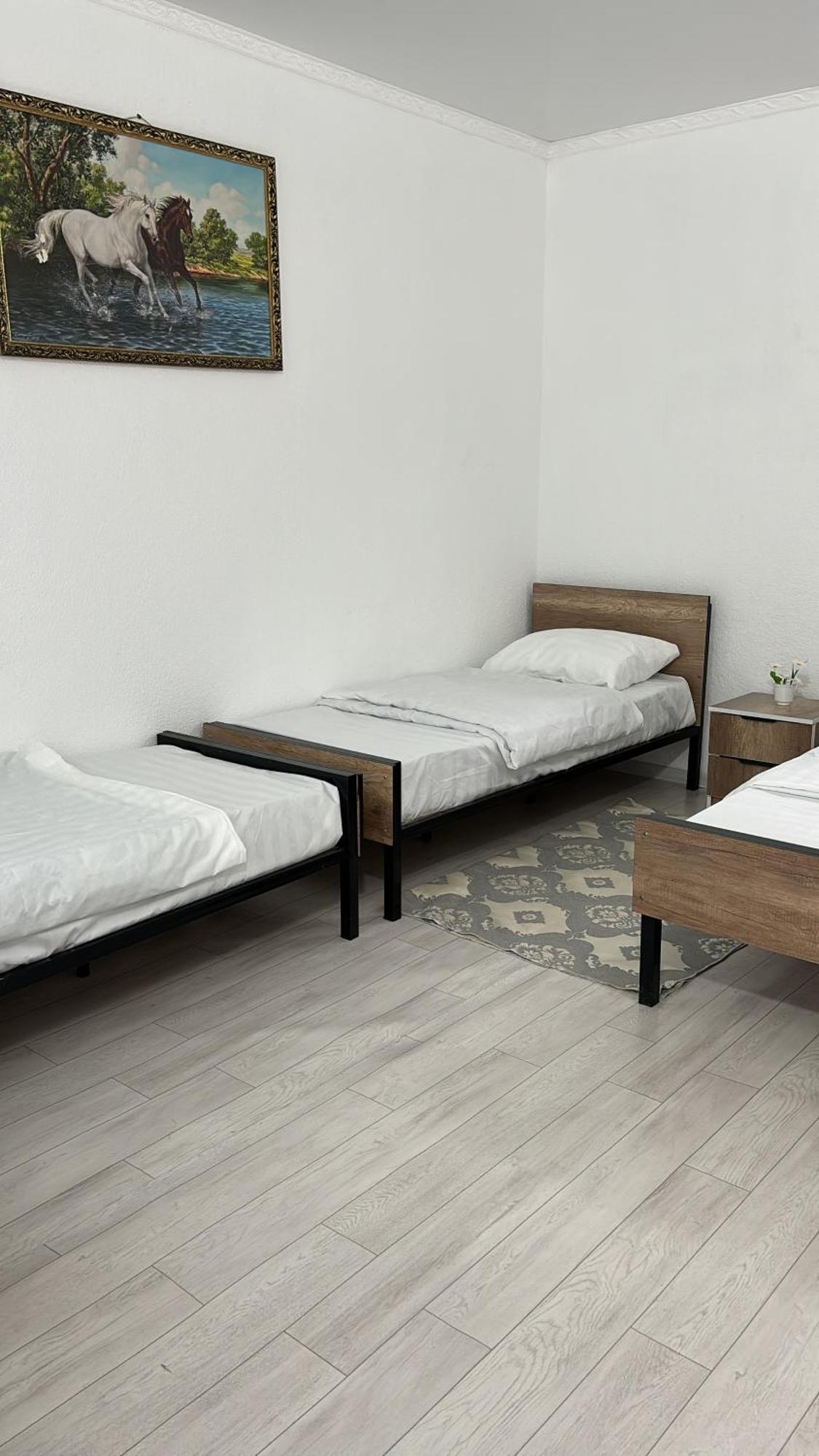 Hostel,Halal Хостел,Халал Tokmok ภายนอก รูปภาพ