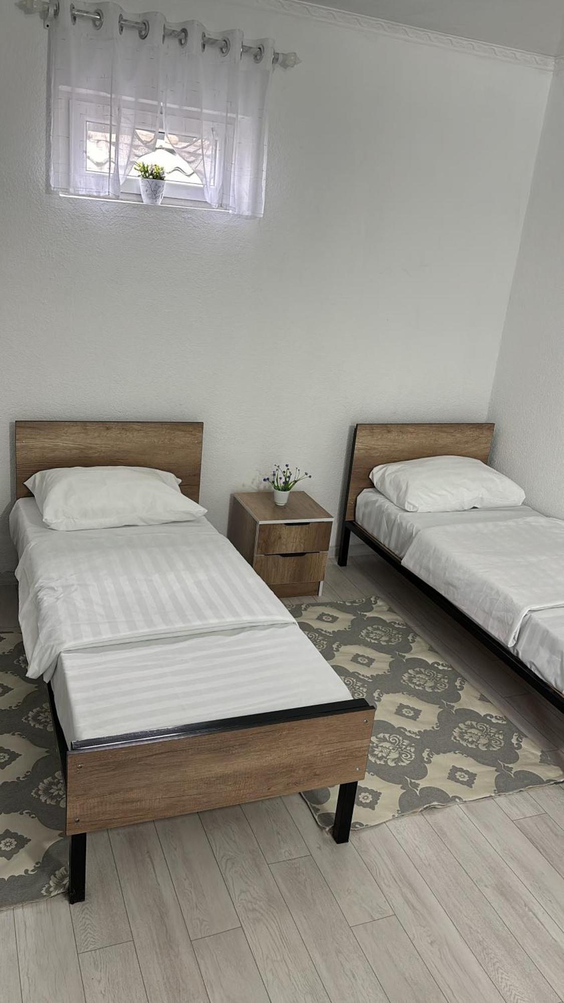 Hostel,Halal Хостел,Халал Tokmok ภายนอก รูปภาพ