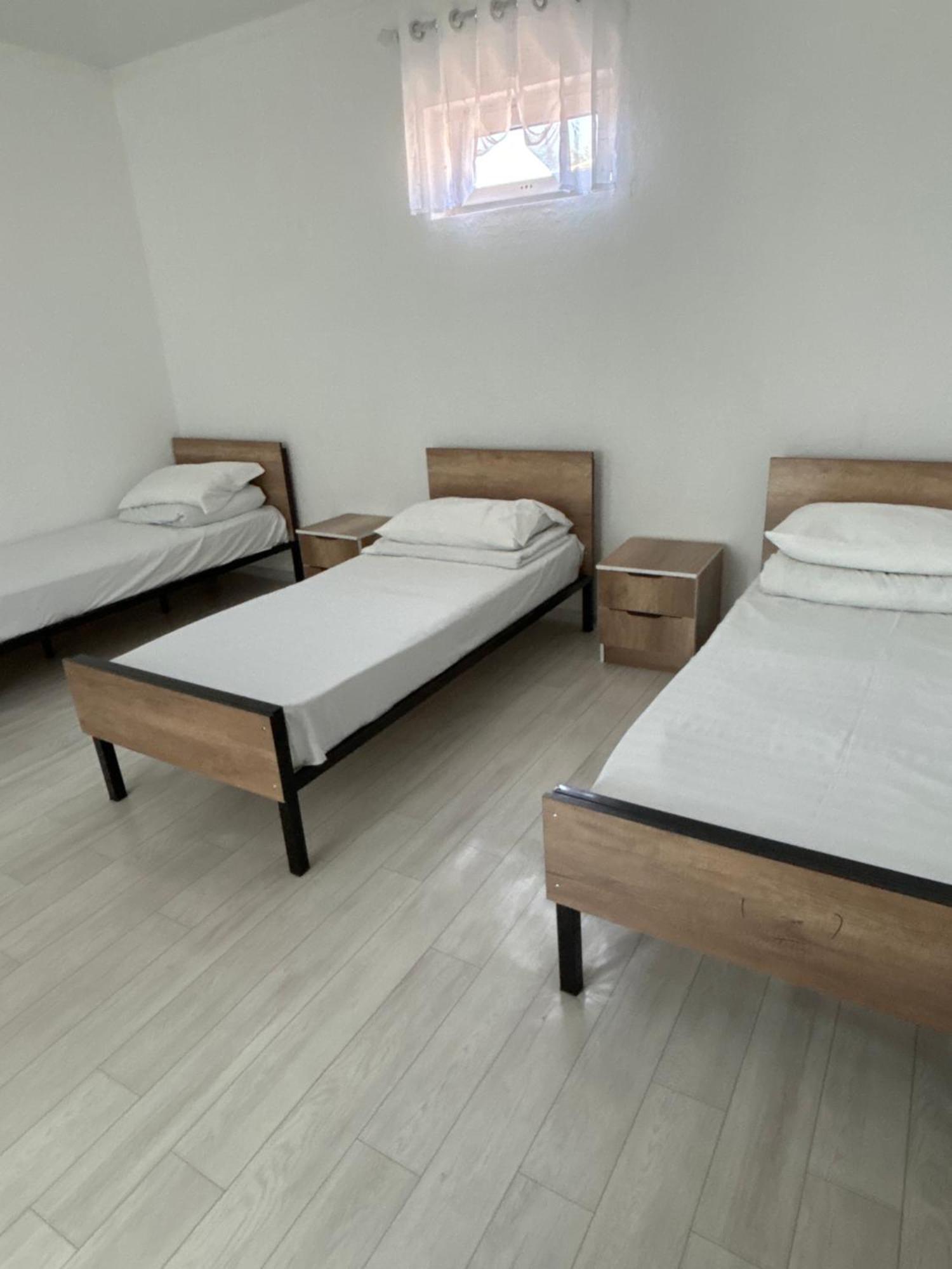 Hostel,Halal Хостел,Халал Tokmok ภายนอก รูปภาพ