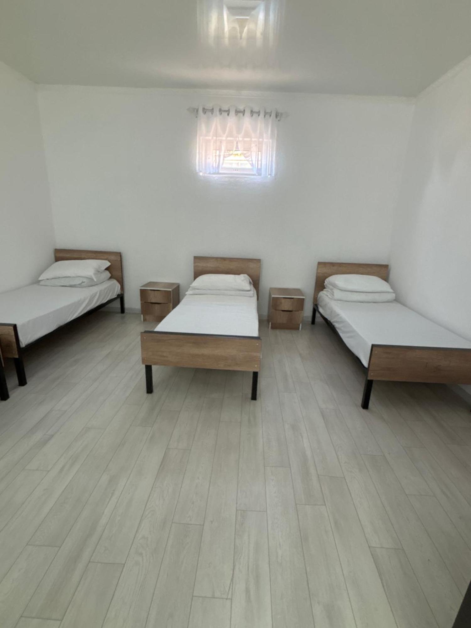 Hostel,Halal Хостел,Халал Tokmok ภายนอก รูปภาพ