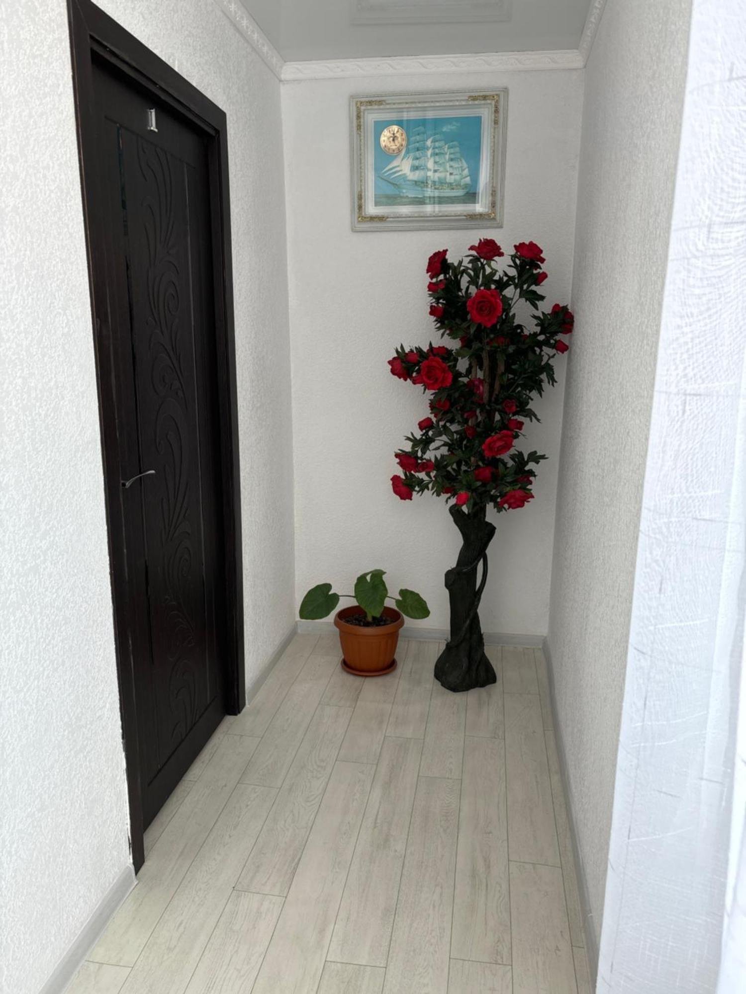 Hostel,Halal Хостел,Халал Tokmok ภายนอก รูปภาพ