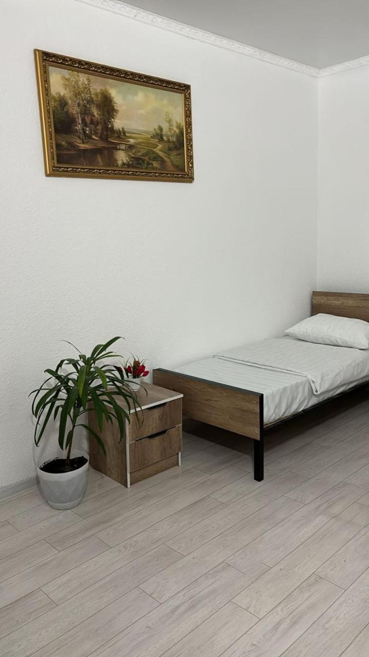 Hostel,Halal Хостел,Халал Tokmok ภายนอก รูปภาพ
